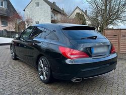 Schwarz Gebraucht 2016 Mercedes CLA180 Limousine | 12.000 € (Superpreis)