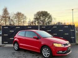 Rot Gebraucht 2015 VW Polo Comfortline Kleinwagen | 10.490 € (Fairer Preis)