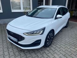 Weiß Gebraucht 2022 Ford Focus Titanium Kombi | 19.999 € (Fairer Preis)