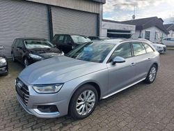 Florettsilber metallic Gebraucht 2020 Audi A4 Advanced Kombi | 16.450 € (Guter Preis)