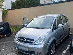 Silber Gebraucht 2003 Opel Meriva Van / Kleinbus | 990 € (Fairer Preis)