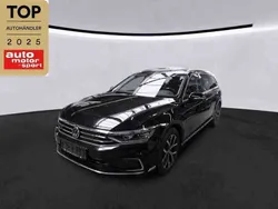 Deep black perleffekt Gebraucht 2021 VW Passat GTE Kombi | 23.480 € (Guter Preis)