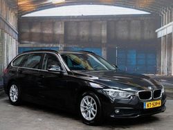 Schwarz Gebraucht 2016 BMW 320 Performance Kombi | 8.950 € (Superpreis)