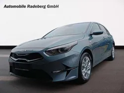 Pentametal met Neu 2024 Kia Ceed Limousine | 25.660 € (Etwas zu teuer)