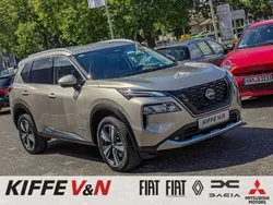 Silber Gebraucht 2023 Nissan X-Trail Tekna SUV | 31.670 € (Superpreis)