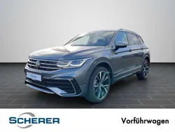 Platinum grey metallic Gebraucht 2024 VW Tiguan Allspace R-line SUV | 49.650 € (Teuer)