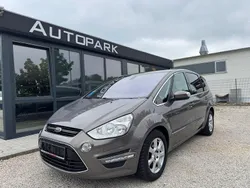Braun Gebraucht 2013 Ford S-MAX Titanium Van / Kleinbus | 4.900 € (Superpreis)