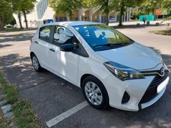 Weiß Gebraucht 2014 Toyota Yaris Kleinwagen | 6.500 € (Fairer Preis)