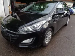 Schwarz Gebraucht 2016 Hyundai i30 Classic Limousine | 6.390 € (Guter Preis)