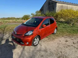 Orange Gebraucht 2012 Toyota Aygo Kleinwagen | 4.750 € (Etwas zu teuer)