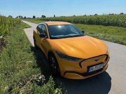 Orange Gebraucht 2022 Ford Mustang Mach-E Premium SUV | 31.900 € (Superpreis)