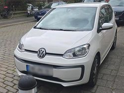 Weiß Gebraucht 2017 VW up! Kleinwagen | 5.999 € (Guter Preis)