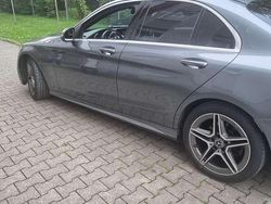 Gebraucht 2019 Mercedes C220 AMG line Limousine | 25.500 € (Teuer)