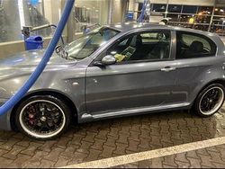 Silber Gebraucht 2002 Alfa Romeo 147 GTA Kleinwagen | 28.500 €