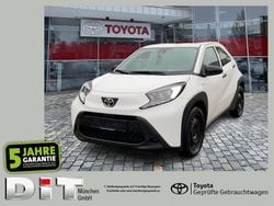 Super white 2 Gebraucht 2022 Toyota Aygo Kleinwagen | 11.990 € (Superpreis)