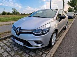Silber Gebraucht 2017 Renault Clio IV LIMITED Kleinwagen | 9.900 € (Guter Preis)