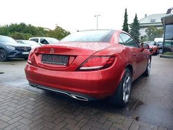 Hyazinthrot metallic hyazinthrot metallic Gebraucht 2017 Mercedes SLC180 Cabrio | 27.648 € (Fairer Preis)