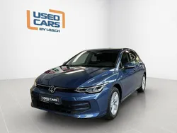 Blau Gebraucht 2024 VW Golf VIII Life Limousine | 28.490 € (Fairer Preis)