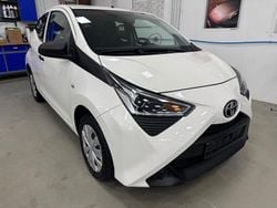 Weiß Gebraucht 2019 Toyota Aygo Kleinwagen | 8.490 € (Guter Preis)
