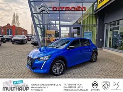 Vertigo blau metallic Gebraucht 2023 Peugeot e-208 Allure Kleinwagen | 22.840 € (Teuer)