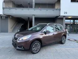 Braun Gebraucht 2015 Peugeot 2008 Family SUV | 5.500 € (Superpreis)