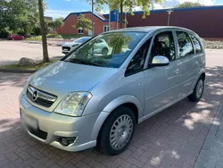 Silber Gebraucht 2008 Opel Meriva Van / Kleinbus | 3.750 €