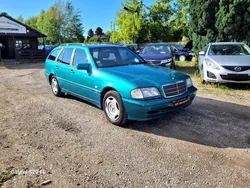 Grün Gebraucht 1998 Mercedes C180 Elegance Kombi | 1.990 € (Fairer Preis)