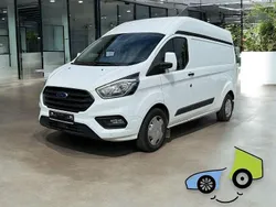 Weiß Gebraucht 2020 Ford Transit Custom Van / Kleinbus | 17.800 € (Fairer Preis)