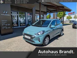 Gruen Neu 2025 Hyundai i10 Select Kleinwagen | 16.490 € (Fairer Preis)