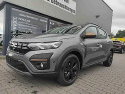 Lichen khaki Neu 2025 Dacia Sandero Extreme Kleinwagen | 20.879 € (Fairer Preis)