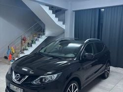 Schwarz Gebraucht 2015 Nissan Qashqai Acenta SUV | 10.600 € (Etwas zu teuer)