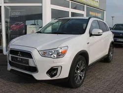 Perlmuttweiß Gebraucht 2016 Mitsubishi ASX SUV | 8.900 € (Fairer Preis)