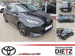 Schwarz Gebraucht 2024 Toyota Yaris Hybrid Business Edition Limousine | 21.480 € (Superpreis)