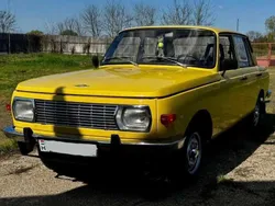 Gelb Gebraucht 1982 Wartburg 353 Limousine | 6.500 €