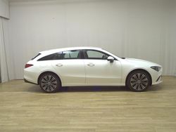 Weiss Gebraucht 2022 Mercedes CLA250e Shooting Brake Progressive Kombi | 22.980 € (Superpreis)