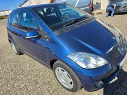 Blau Gebraucht 2011 Mercedes A180 Kleinwagen | 4.300 € (Fairer Preis)