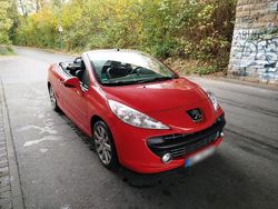 Rot Gebraucht 2009 Peugeot 207 CC Platinum Cabrio | 2.500 € (Fairer Preis)
