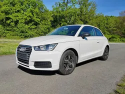Weiß Gebraucht 2016 Audi A1 Design Kleinwagen | 10.600 € (Guter Preis)