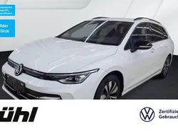 Oryxweiß perlmutteffekt Gebraucht 2024 VW Golf VIII Goal Kombi | 28.990 € (Guter Preis)