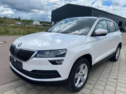 Bila candy/candyweiss Gebraucht 2021 Skoda Karoq Ambition SUV | 14.600 €