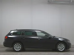 Schwarz Gebraucht 2023 VW Passat Business Kombi | 17.980 € (Superpreis)