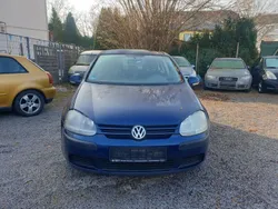 Blau Gebraucht 2005 VW Golf V Trendline Limousine | 1.590 € (Fairer Preis)
