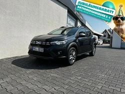 Grau grau "comete" Gebraucht 2023 Dacia Sandero Expression Kleinwagen | 16.989 € (Fairer Preis)