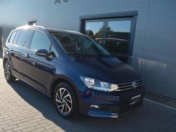 Blau Gebraucht 2018 VW Touran Join Van / Kleinbus | 19.800 € (Fairer Preis)