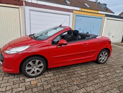 Rot Gebraucht 2008 Peugeot 207 CC Cabrio | 2.200 € (Fairer Preis)