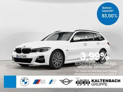 Alpinweiss iii Gebraucht 2021 BMW 320e M Sport Kombi | 27.390 € (Guter Preis)