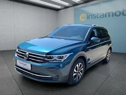 Blau Gebraucht 2022 VW Tiguan SUV | 27.799 € (Superpreis)