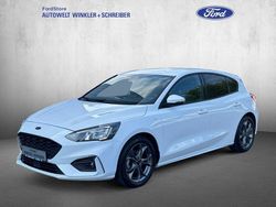 Weiß Gebraucht 2021 Ford Focus ST-Line Limousine | 16.990 € (Guter Preis)