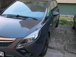 Gebraucht 2016 Opel Zafira Tourer Van / Kleinbus | 6.999 € (Etwas zu teuer)