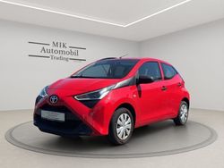 Rot Gebraucht 2021 Toyota Aygo X SUV | 7.999 € (Superpreis)